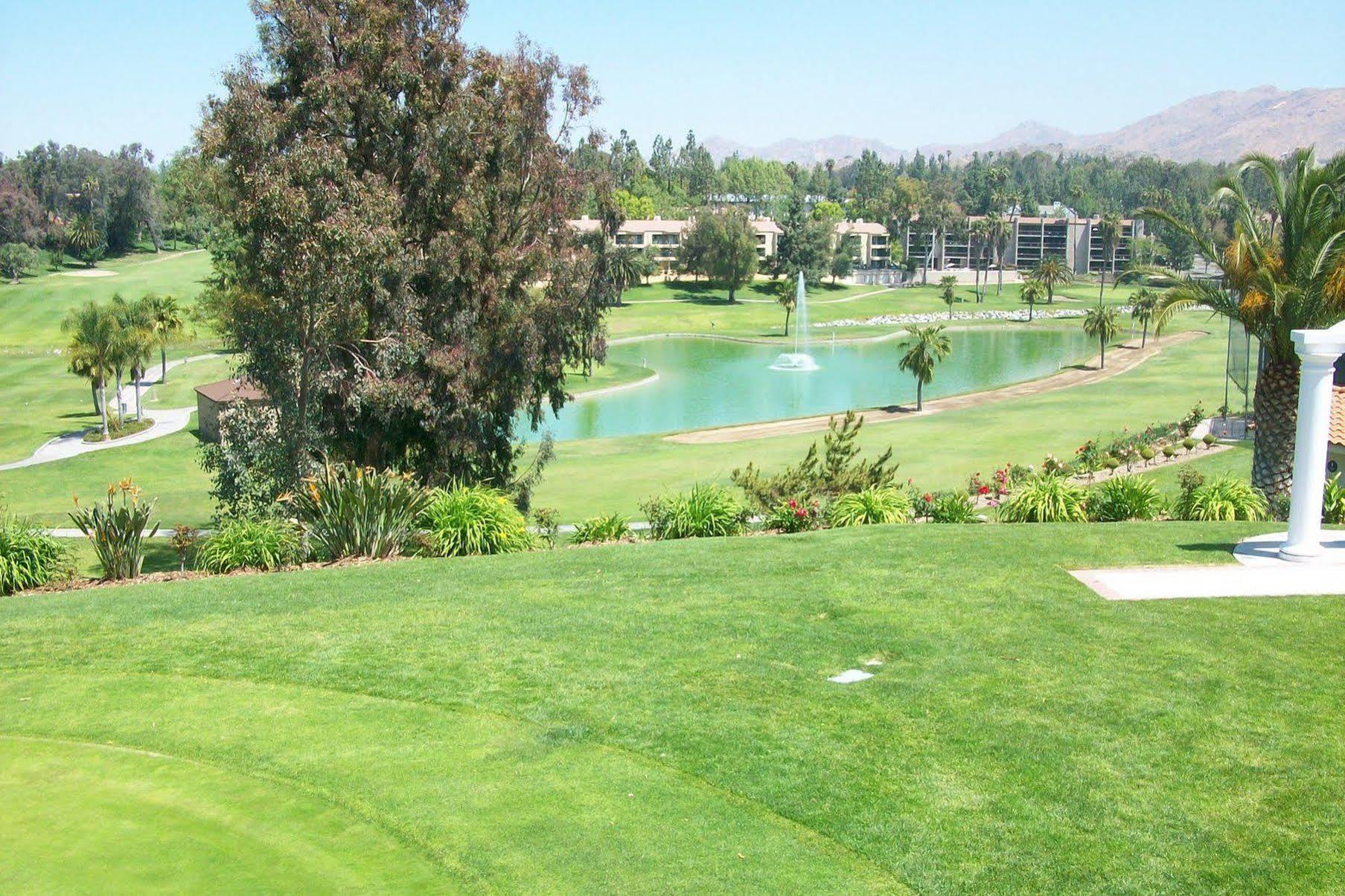 Courtyard By Marriott Riverside Ucr/Moreno Valley Area Exterior foto